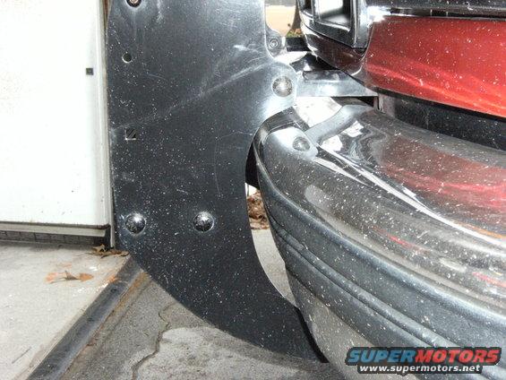 sideview.jpg Bumper curve of the grille gaurd.