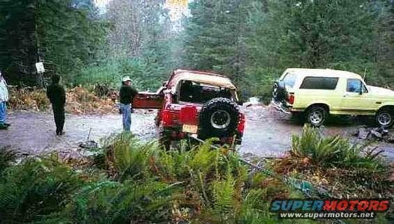2big23.jpg Chained up Wildhorses to help w/ the winching.