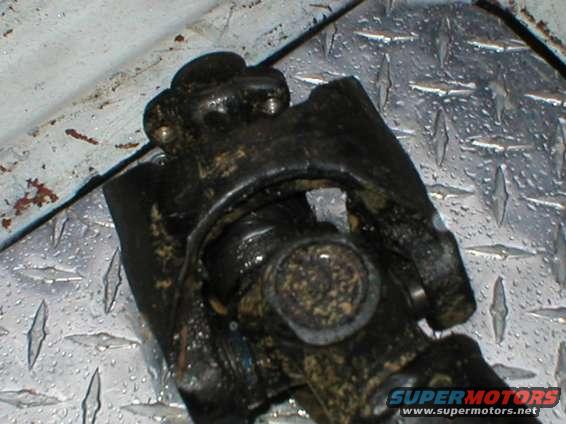 2big34.jpg With the cap gone it destroyed the new cv.("eatonhouse" pic)