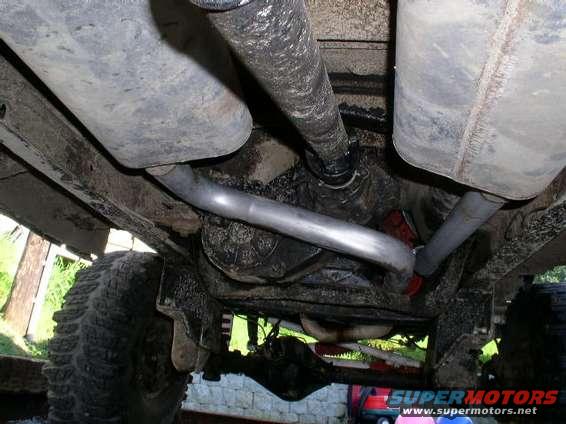 exaust01.jpg new exaust