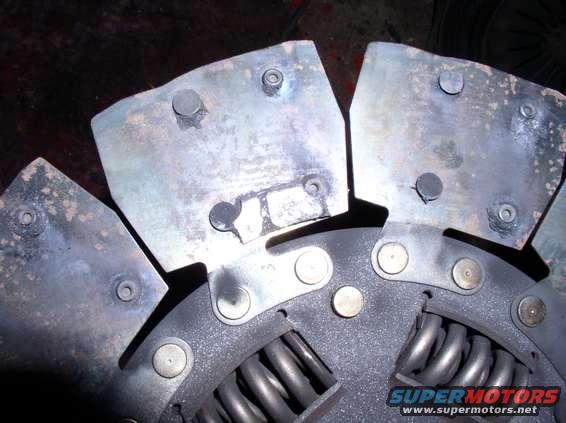 burntclutch2.jpg Closer look....