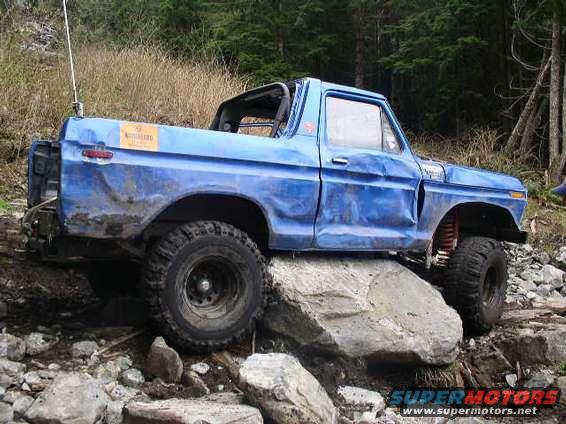 wheeln24.jpg Got a lil high centered