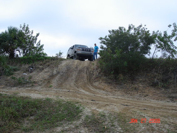 dsc04449.jpg Lookin up to the start