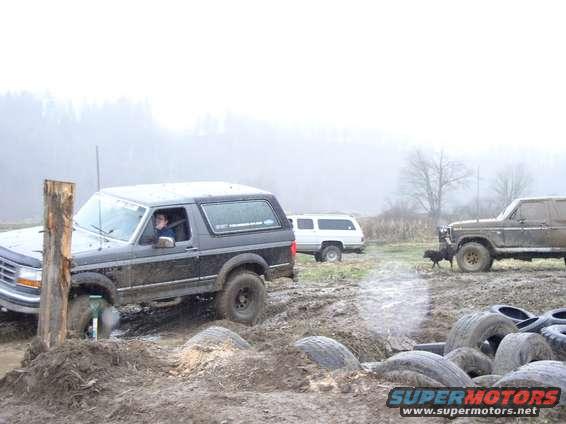 Bobs wife givn the other bronc a mud bath