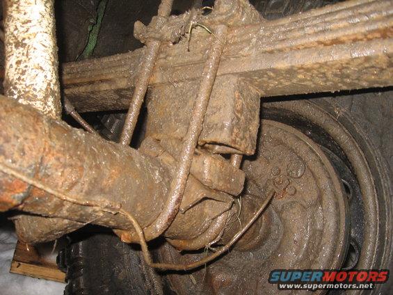 Rear axle and leaf spring assembly, heavily rusted