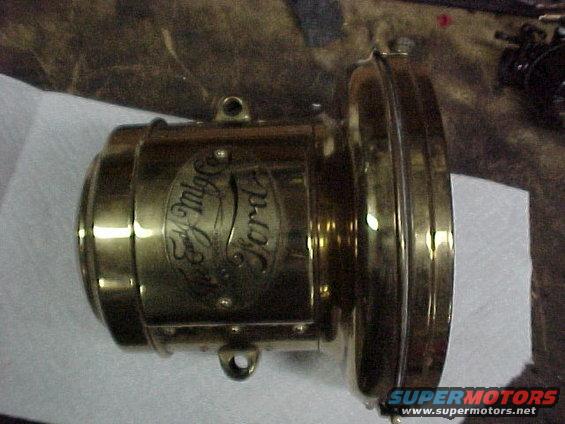 Brass Ford lamp with "Ford" and "Easly Mfg Co" embossed on the side