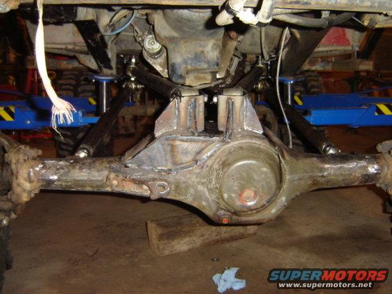 Rear axle and suspension modifications on a vehicle