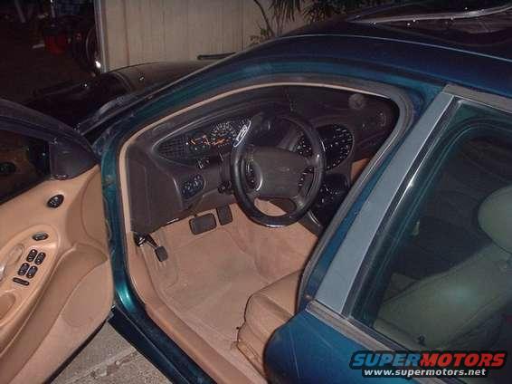 fardriver.jpg Nice door, eh? :)