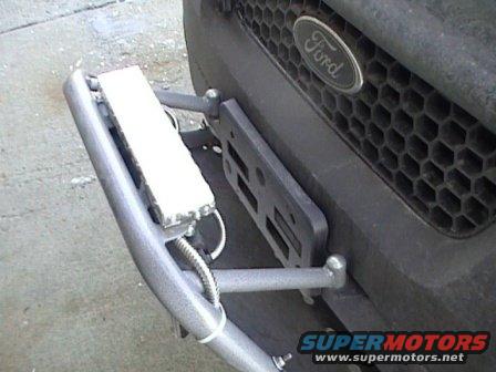 Front grill guard with light bar on a 2006 Ford Escape