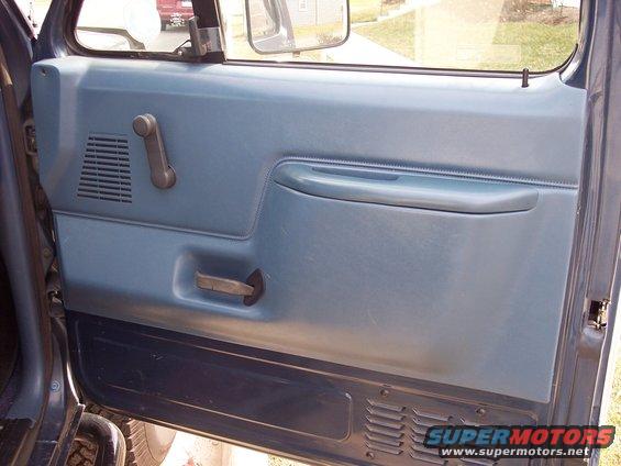 Door panel is in excellent condition