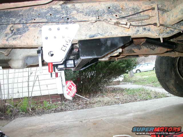 dscn5932.jpg New cross member mounted under the truck, and the radius arm mounts are mocked up for mounting.