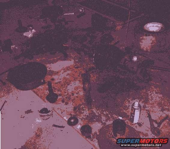 axle_stripped.jpg The pig has exploded. Stripped and ready for cleaning.