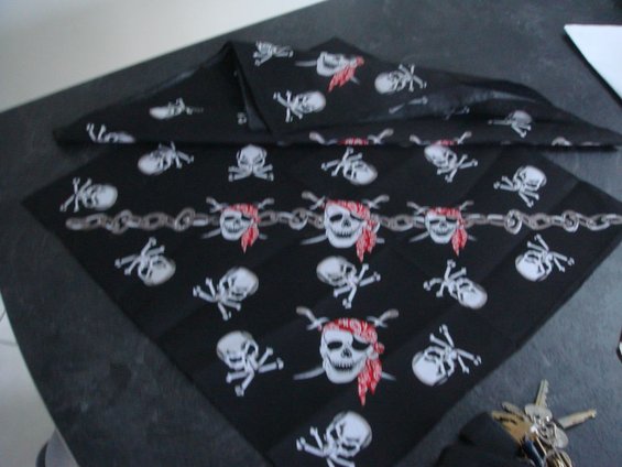 Black bandana with skull and crossbones pattern