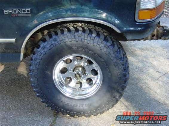 The front bumper had to be removed for clearence.
