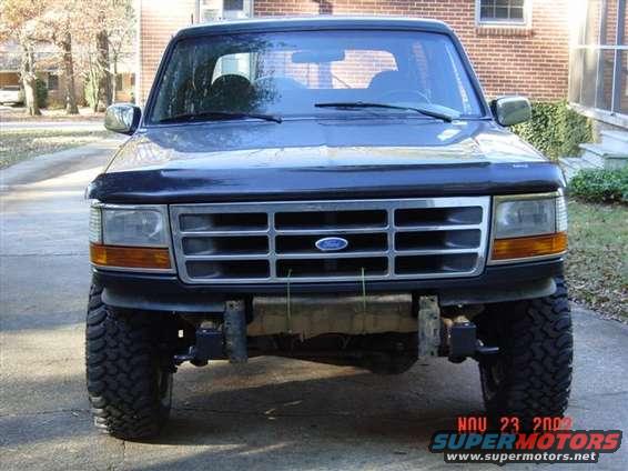 Looks kind of mean with no bumper.