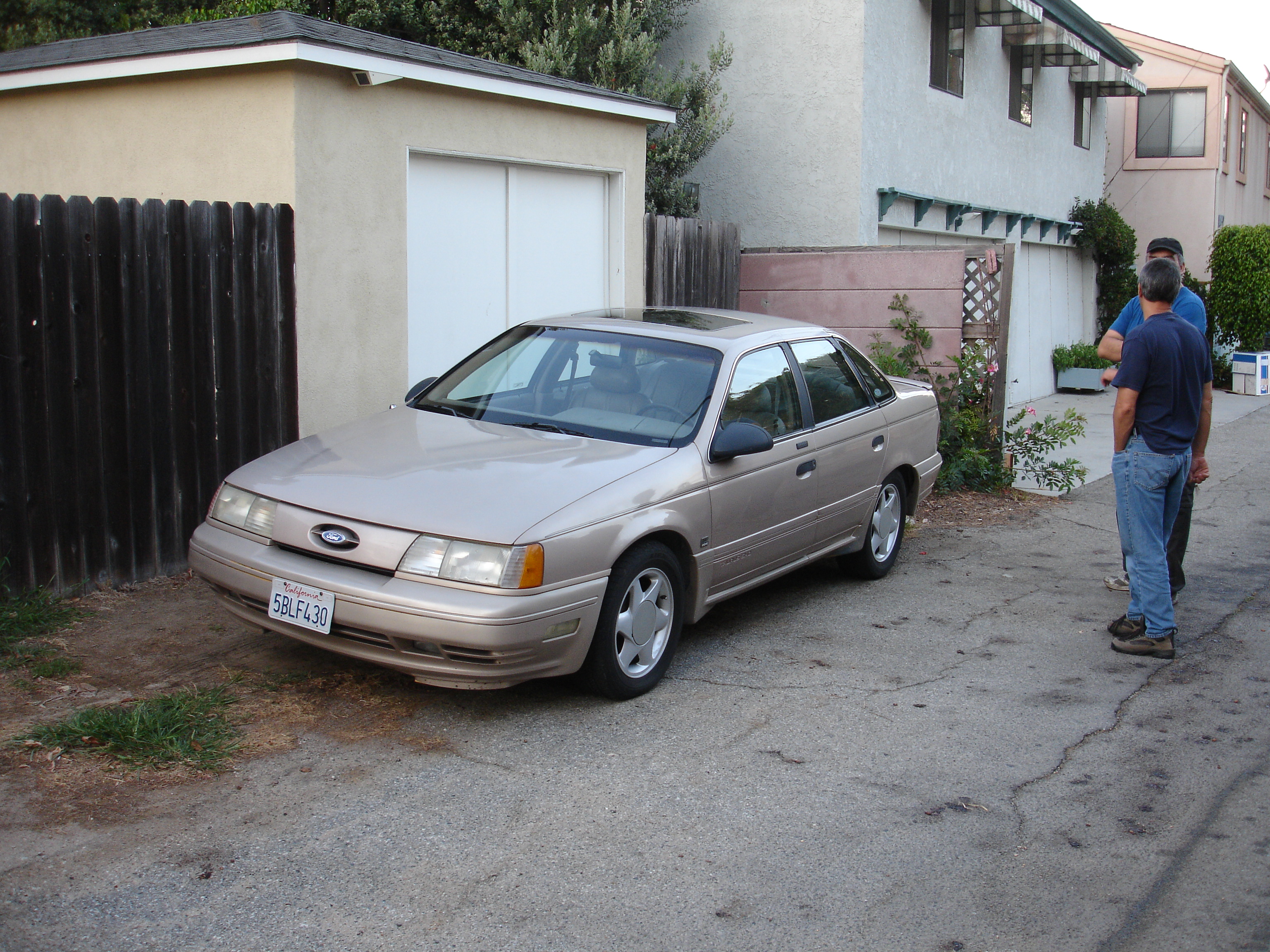 Ford Taurus