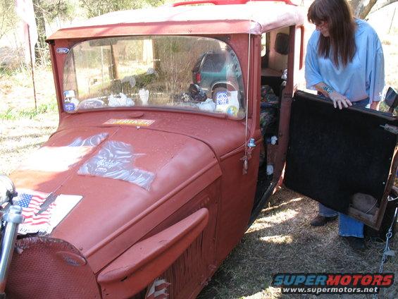 owner showing me the suicide door