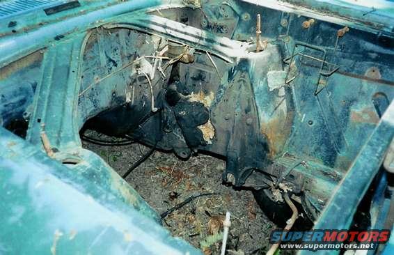 enginebay.jpg Hopefully where the Windsor out of my Bronco will reside.