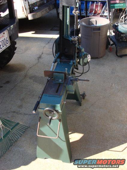 band-saw-02.jpg this will cut horizonal or vertical. It has 6 speeds and a auto shut off