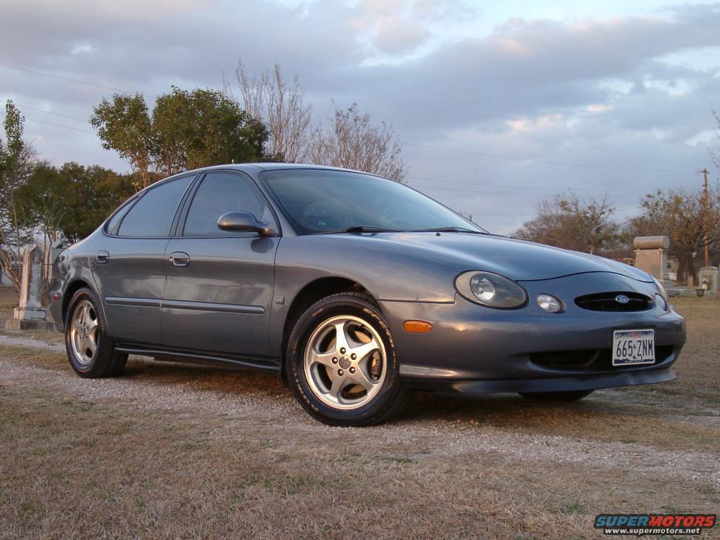 1999 Ford Taurus