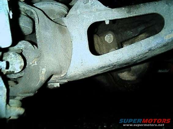 radius_arm_at_axle.jpg 