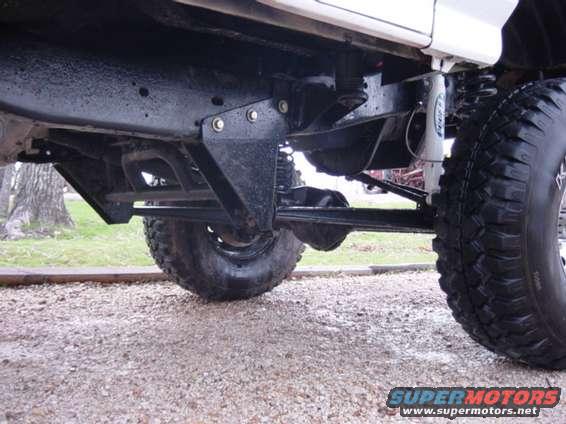 painting_pics_009.jpg custom built crossmember and radius arm brackets