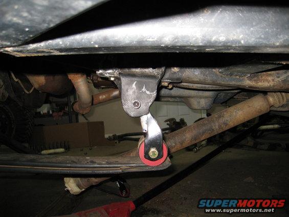 shackle angle at full droop