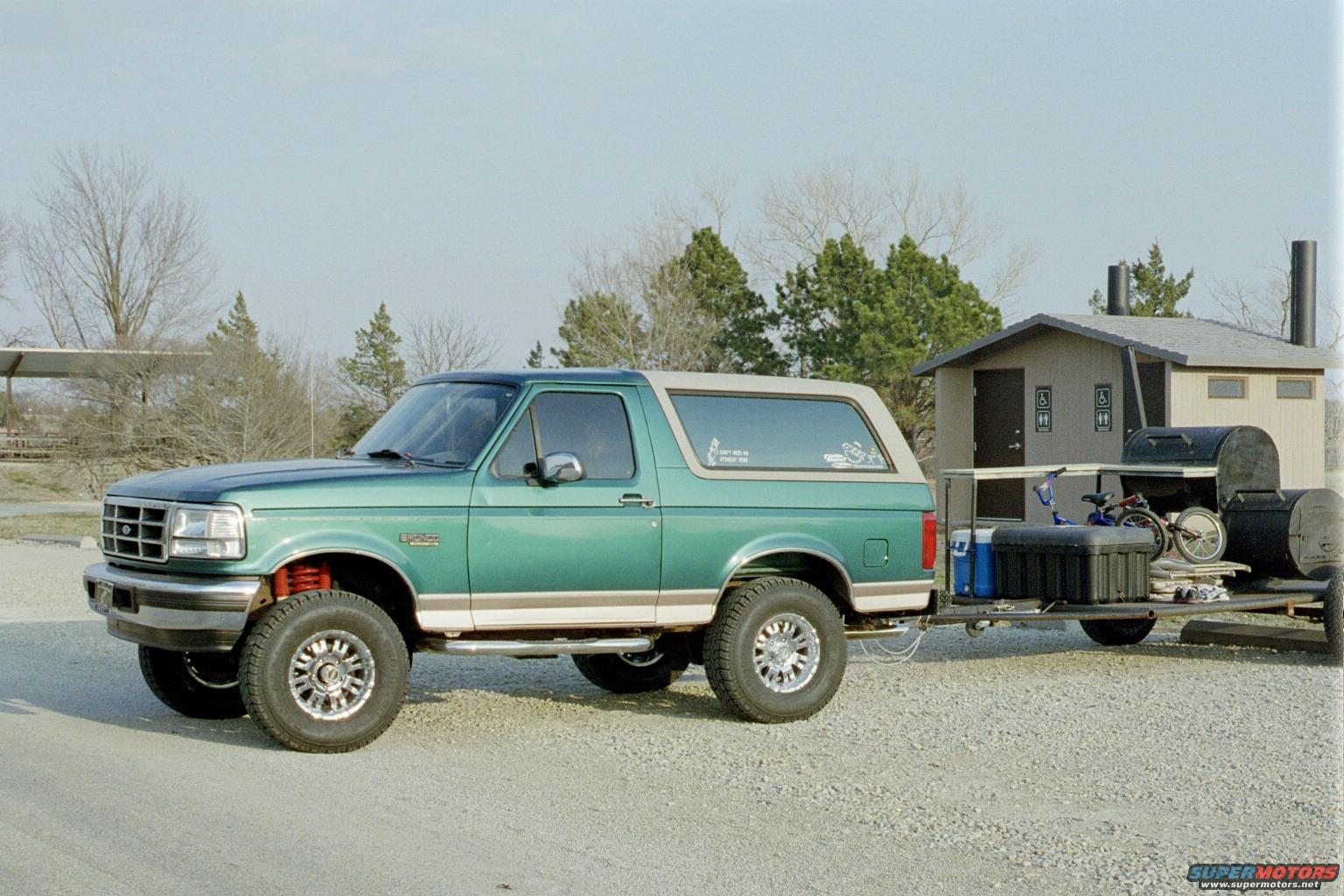 1996 Ford Bronco photo