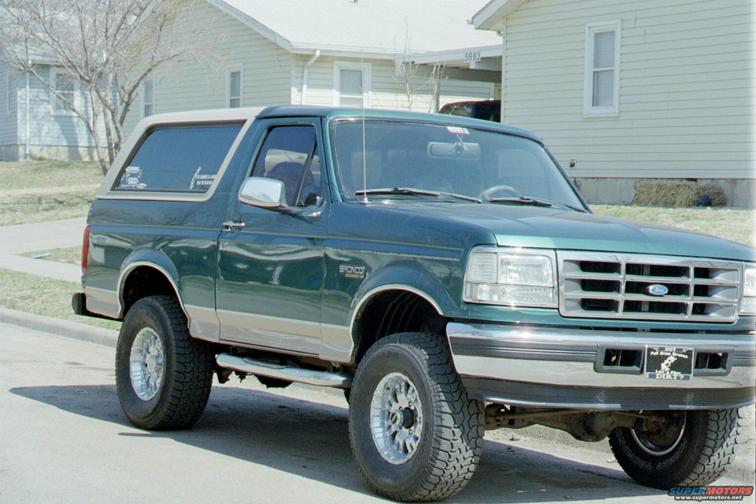 1996 Ford Bronco photo