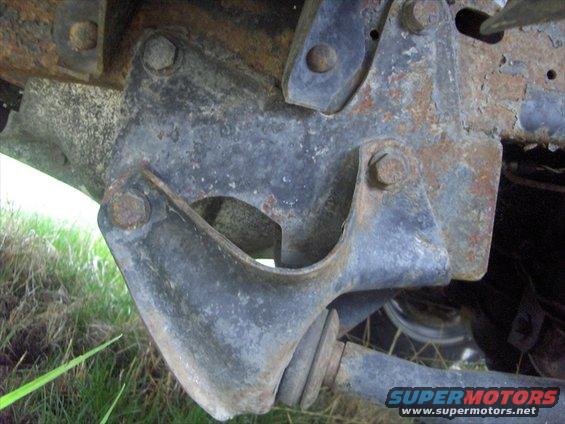 Radius arm drop bracket