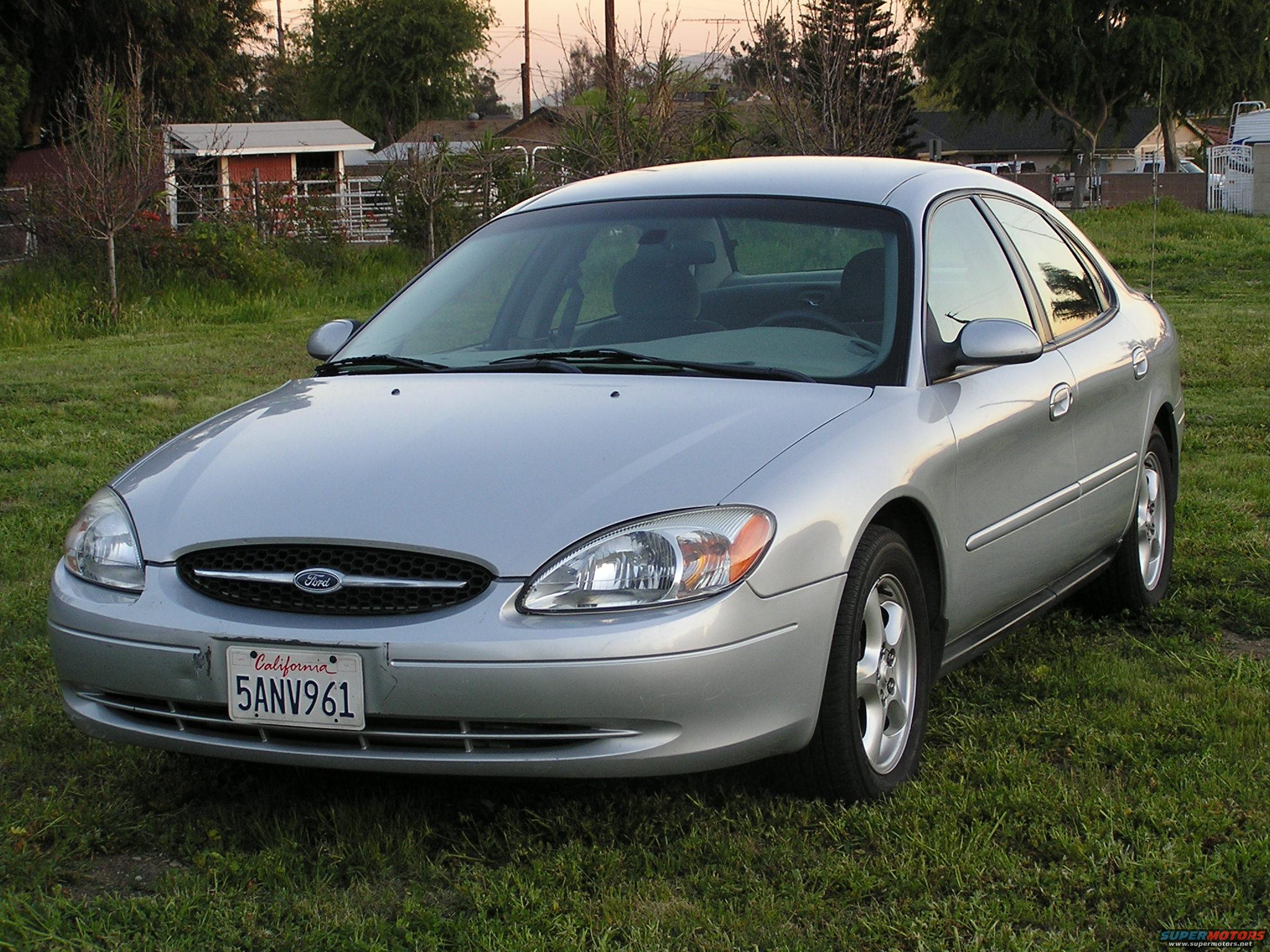 2003 Ford Taurus
