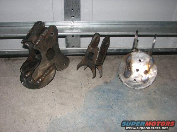 img_10091.jpg radius arm/link and coil mounts. lower trac bar mount. Rear