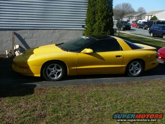 cars-003.jpg yellow beast