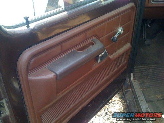 img_0048.jpg 78 F100