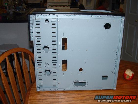 case2.jpg Back shot...you case see where I drilled 3 holes on the left...
Top one is for top power/reset/usb/audio/firewire connectors to come out back