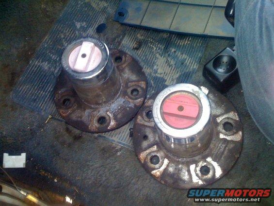 87/88 Top Hat Hubs