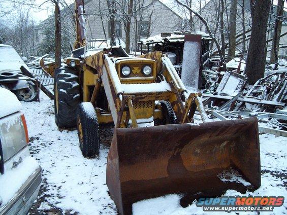 massy-fergoson-backhoe-front.jpg 