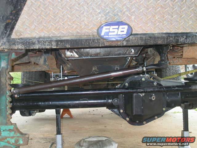 dscn6242.jpg After the quick tie rod alignment is done, next the drag link is mounted.