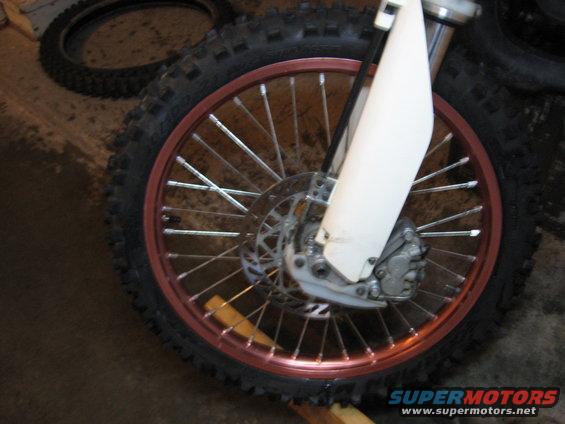 2001-rm250.jpg new pirelli front tire 2
