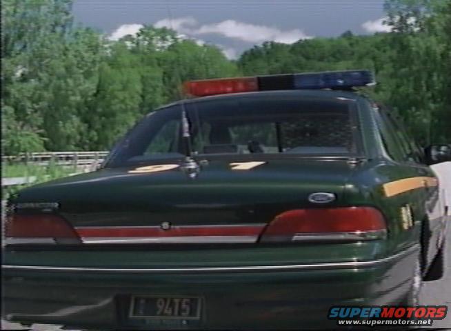 1999 Ford Crown Victoria photo