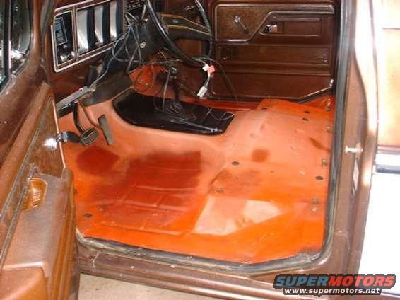 work6.jpg Driver side rust removed.  After pics were taken, I coated the floor pans in POR-15.