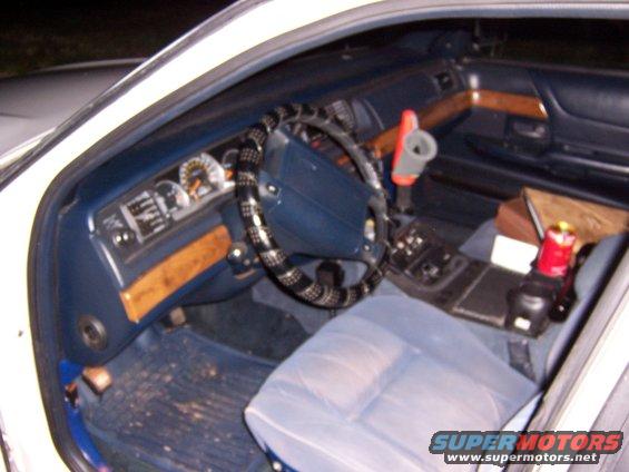 000_0086.jpg interior shot