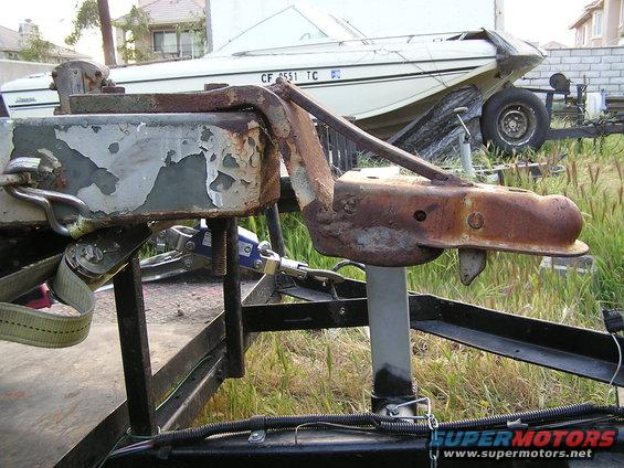 WWII Trailer "Skip Jack" Hitch (with hitch guts missing, the stuff that clamps on the ball)