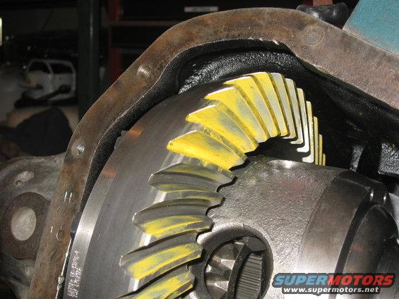 .040 pinion
.008 backlash