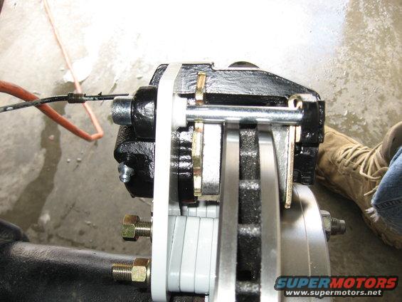rear-disc-brake-install-(10).jpg Installing Rear Disc Brakes on 1979 Ford Bronco 9" Rear End. Link - http://www.tsmmfg.com/2500.htm 