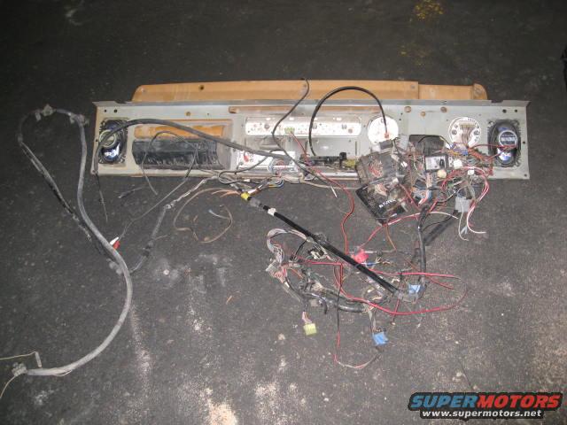 Dashboard wiring harness with gauges and speakers