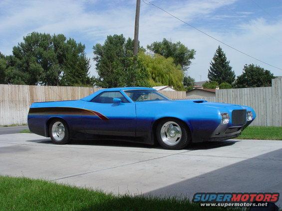 dsc00484.jpg This car says customs rule!