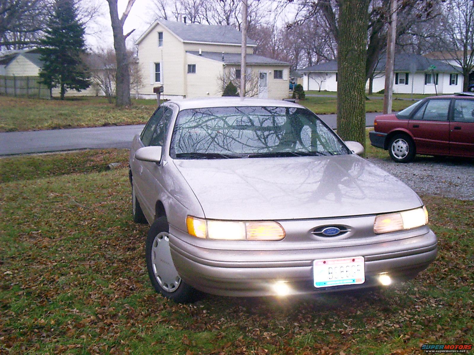 1995 Ford Taurus