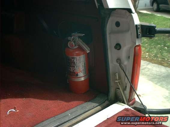 rear_fire_ext.jpg Rear fire extinguisher
