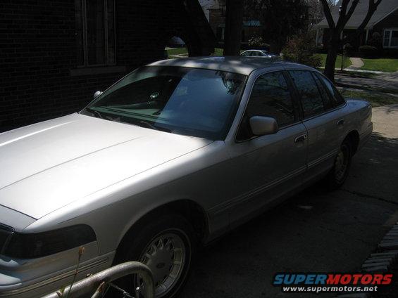 Silver 1996 Ford Crown Victoria, 3/4 front view